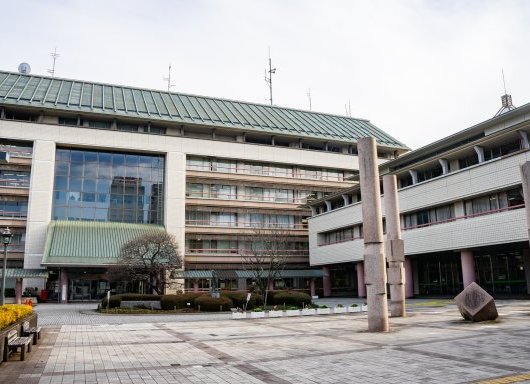成田市役所