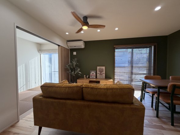 リビングと隣接する畳スペース